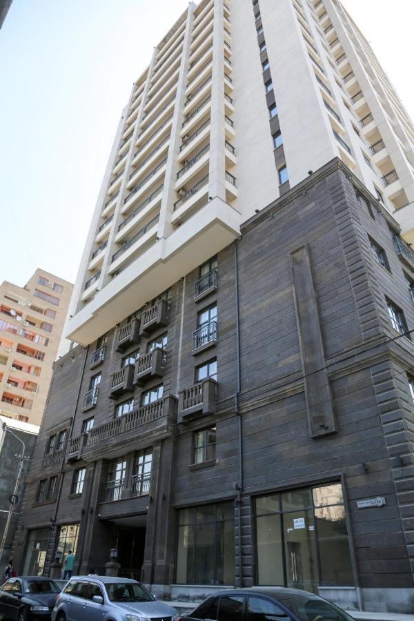 Danube Apartment By Downtown Inn Ереван Екстериор снимка